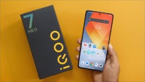 iQOO Neo 7 Pro का यह लुक नयें अवतार में छू रहा सभी का दिल, बूढ़े बीएचयू देख हो रहे दीवाना